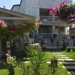 Sari Gelin Alaçatı