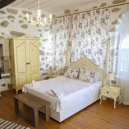 Sari Gelin Otel Alaçatı