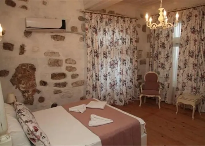 Sari Gelin Szálloda 2*